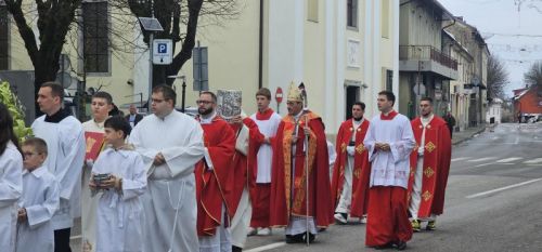 Svečano misno slavlje Cvjetnice u Gospiću Svečano misno slavlje Cvjetnice u Gospiću