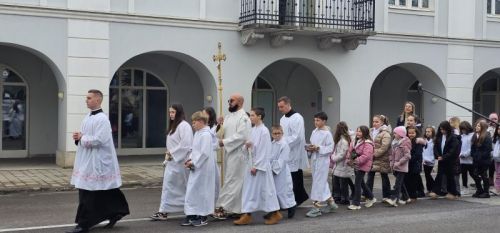 Svečano misno slavlje Cvjetnice u Gospiću Svečano misno slavlje Cvjetnice u Gospiću
