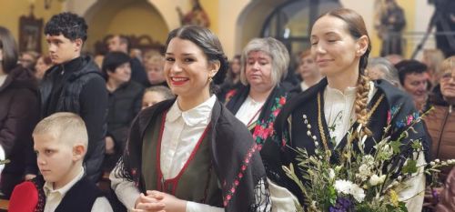 Svečano misno slavlje Cvjetnice u Gospiću Svečano misno slavlje Cvjetnice u Gospiću