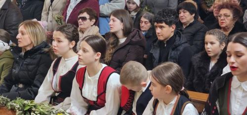 Svečano misno slavlje Cvjetnice u Gospiću Svečano misno slavlje Cvjetnice u Gospiću