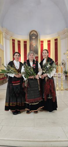 Svečano misno slavlje Cvjetnice u Gospiću Svečano misno slavlje Cvjetnice u Gospiću