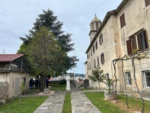 Tradicionalni posukrsni susret svećenika Gospićko-senjske biskupije “Emaus” na Cresu Tradicionalni posukrsni susret svećenika Gospićko-senjske biskupije “Emaus” na Cresu