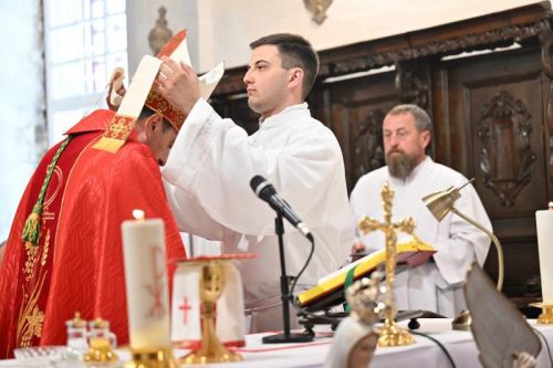 Na blagdan svetog Marka biskup mons. Marko Medo predvodio je svečano misno slavlje u župi Veprinac