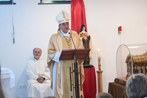 Relikvije svete Male Terezije i njezinih svetih roditelja u samostanu Presvetog Srca Isusova u Gospiću