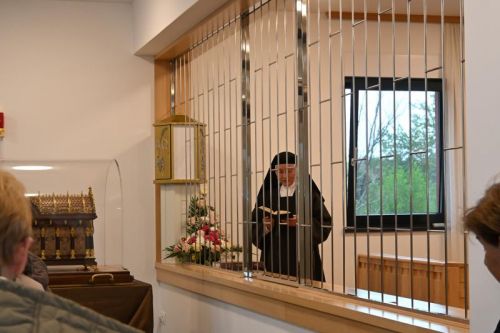 Relikvije svete Male Terezije i njezinih svetih roditelja u samostanu Presvetog Srca Isusova u Gospiću