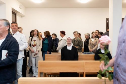 Relikvije svete Male Terezije i njezinih svetih roditelja u samostanu Presvetog Srca Isusova u Gospiću