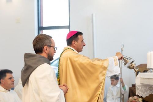 Relikvije svete Male Terezije i njezinih svetih roditelja u samostanu Presvetog Srca Isusova u Gospiću