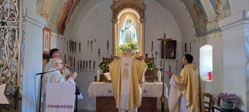 Svećenici Riječke nadbiskupije i Gospićko-senjske biskupije na IX. hodočašću Majci Božjoj od Krasna