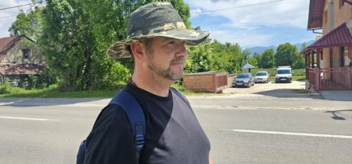 Hodočasnici pješice iz Gospića do Jadovna proslavili blagdan Marije Pomoćnice i 100. obljetnicu kapelice sv. Jakova Hodočasnici pješice iz Gospića do Jadovna proslavili blagdan Marije Pomoćnice i 100. obljetnicu kapelice sv. Jakova