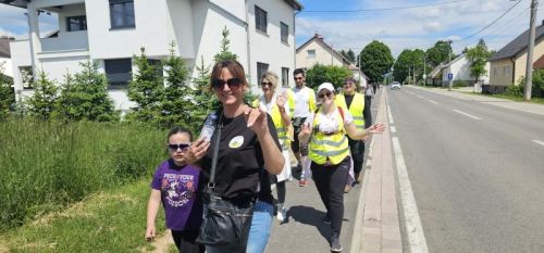 Hodočasnici pješice iz Gospića do Jadovna proslavili blagdan Marije Pomoćnice i 100. obljetnicu kapelice sv. Jakova Hodočasnici pješice iz Gospića do Jadovna proslavili blagdan Marije Pomoćnice i 100. obljetnicu kapelice sv. Jakova