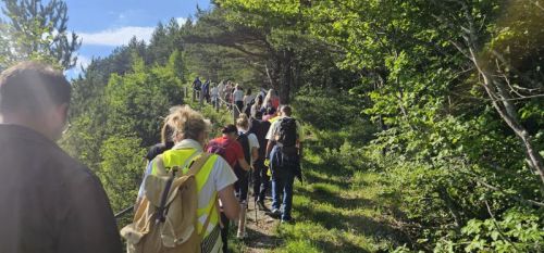 Hodočasnici pješice iz Gospića do Jadovna proslavili blagdan Marije Pomoćnice i 100. obljetnicu kapelice sv. Jakova Hodočasnici pješice iz Gospića do Jadovna proslavili blagdan Marije Pomoćnice i 100. obljetnicu kapelice sv. Jakova
