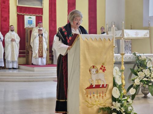 Svečano proslavljena svetkovina Tijelova u Gospiću
