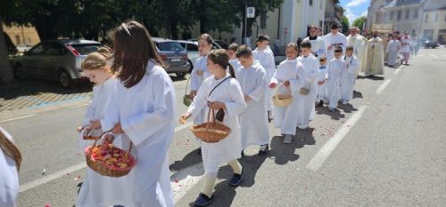 Svečano proslavljena svetkovina Tijelova u Gospiću
