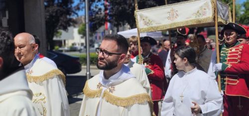 Svečano proslavljena svetkovina Tijelova u Gospiću