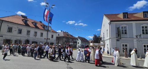 Svečano proslavljena svetkovina Tijelova u Gospiću