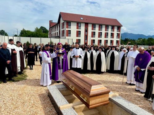 U Gospiću ispraćena s. Ivana od Presvetog Srca Isusova i Marijna OCD