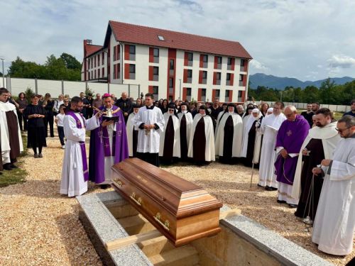 U Gospiću ispraćena s. Ivana od Presvetog Srca Isusova i Marijna OCD
