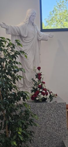 Svetkovina Presvetog Srca Isusova proslavljena u samostanu sestara karmelićanki u Gospiću Svetkovina Presvetog Srca Isusova proslavljena u samostanu sestara karmelićanki u Gospiću