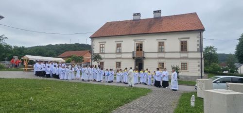 Više od 230 ministranata na Biskupijskom susretu ministranata Gospićko-senjske biskupije u Otočcu Više od 230 ministranata na Biskupijskom susretu ministranata Gospićko-senjske biskupije u Otočcu