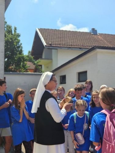 Više od 230 ministranata na Biskupijskom susretu ministranata Gospićko-senjske biskupije u Otočcu Više od 230 ministranata na Biskupijskom susretu ministranata Gospićko-senjske biskupije u Otočcu