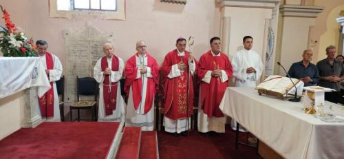 Biskup Marko Medo predvodio proslavu sv. Jakova apostola u Donjim Pazarištima Biskup Marko Medo predvodio proslavu sv. Jakova apostola u Donjim Pazarištima