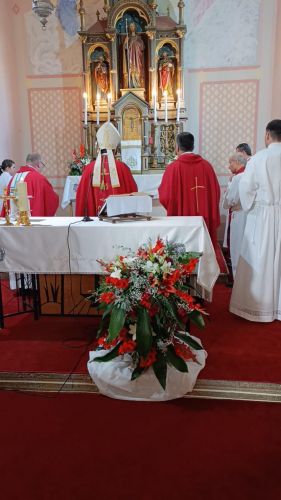 Biskup Marko Medo predvodio proslavu sv. Jakova apostola u Donjim Pazarištima Biskup Marko Medo predvodio proslavu sv. Jakova apostola u Donjim Pazarištima