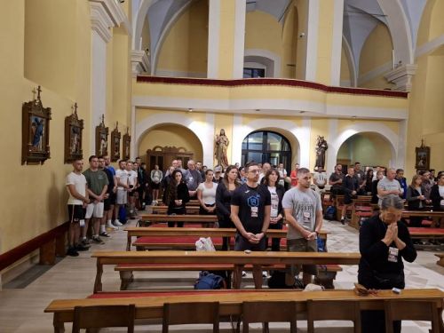 Gospićani krenuli na 34. zahvalno hodočašće Majci Božjoj od Krasna