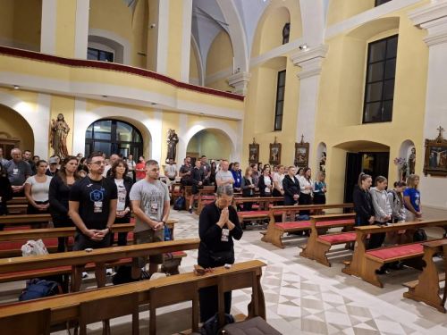 Gospićani krenuli na 34. zahvalno hodočašće Majci Božjoj od Krasna