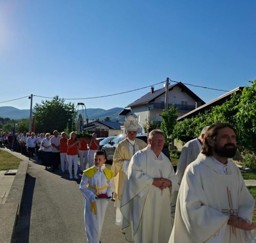 U Brinju proslavljena Velika Gospa, Uznesenje Blažene Djevice Marije U Brinju proslavljena Velika Gospa, Uznesenje Blažene Djevice Marije