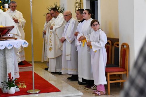 Zbor svete Jelene u Rakovici i proslava 1700. obljetnice Našašća sv. Križa Zbor svete Jelene u Rakovici i proslava 1700. obljetnice Našašća sv. Križa