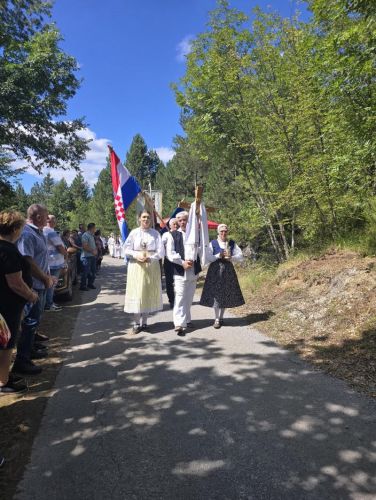 Biskup Marko Medo predvodio proslavu sv. Roka i 30. obljetnice blagoslova kapele na Liščevki