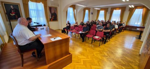 U Gospiću održana rujanska svećenička rekolekcija i sjednica Prezbiterskog vijeća