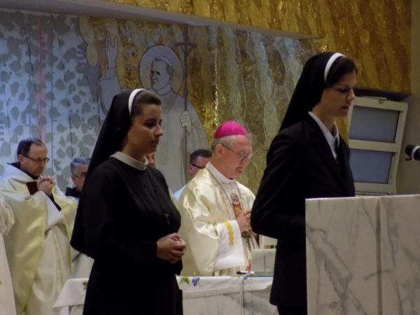 Biskup Križić predvodio misno slavlje o 150. obljetnici osnutka Družbe školskih sestra franjevki Krista Kralja