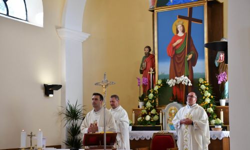 Gospićko-senjska biskupija - Zbor svete Jelene u Rakovici i proslava 1700. obljetnice Našašća sv. Križa