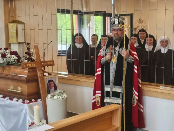 Vladika Stipić u Samostanu Presvetog Srca Isusova molio za pokojnu s. Ivanu Vladika Stipić u Samostanu Presvetog Srca Isusova molio za pokojnu s. Ivanu