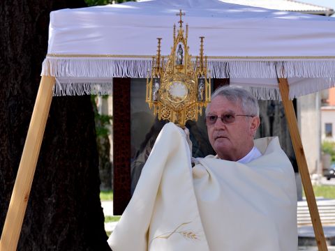 Gospićko-senjska biskupija - Svetkovina Tijelova u Gospiću