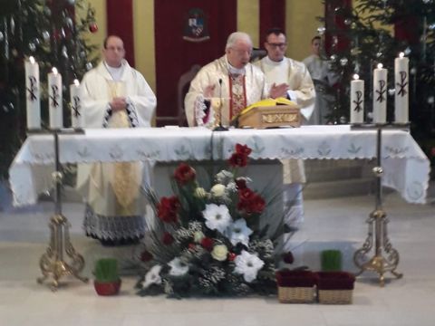 Gospićko-senjska biskupija - BISKUP BOGOVIĆ PREDVODIO BOŽIĆNU MISU U GOSPIĆU: BOŽIĆ BLAGDAN OBITELJI