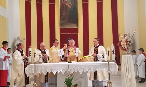 Gospićko-senjska biskupija - U gospićkoj katedrali proslavljena 20. obljetnica Gospićko-senjske biskupije i 4. obljetnica biskupstva mons. Zdenka Križića