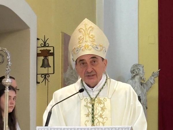 Uskrsna poruka gospićko-senjskog biskupa mons. Marka Mede