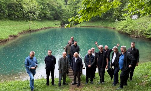 Gospićko-senjska biskupija - Svećenici Gospićko-senjske biskupije na tradicionalnom susretu “Emaus” u Zagorju Ogulinskom i Modrušu