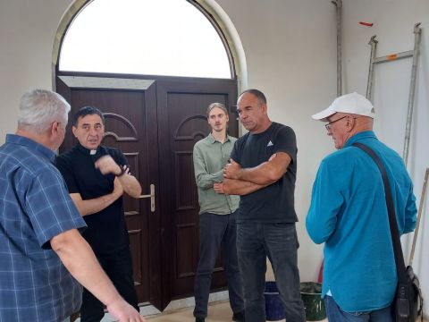 Gospićko-senjska biskupija - Prvi pohod biskupa Marka Mede novoizgrađenoj crkvi u Srbu