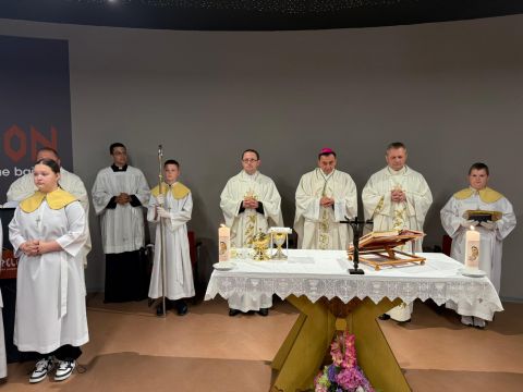 Gospićko-senjska biskupija - BISKUP MARKO MEDO PREDVODIO MISNO SLAVLJE U NOVOJ KRŠLJI NA SVETKOVINU SV. ILIJE PROROKA