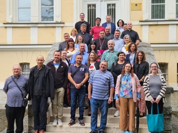 Katehetski dan u Gospiću: Snaga i poslanje vjeroučitelja