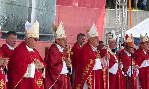 Gospićko-senjska biskupija - “Mučeništvo i žrtva nisu kraj već početak!” Proslava Dana hrvatskih mučenika na Udbini