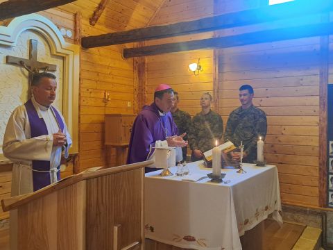 Gospićko-senjska biskupija - U Slunju uveden u službu novi kapelan vojne kapelanije bl. Ivana Merza, vlč. Vitomir Glavaš