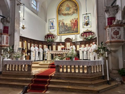 Gospićko-senjska biskupija - Tradicionalni posukrsni susret svećenika Gospićko-senjske biskupije “Emaus” na Cresu