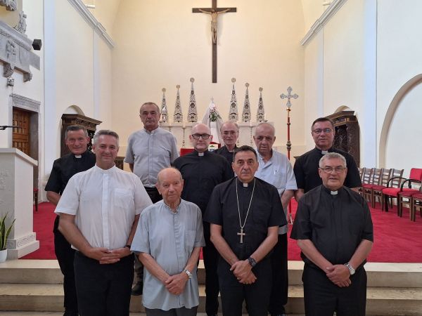 Redovita godišnja sjednica Senjskog Kaptola sv. Marije Redovita godišnja sjednica Senjskog Kaptola sv. Marije