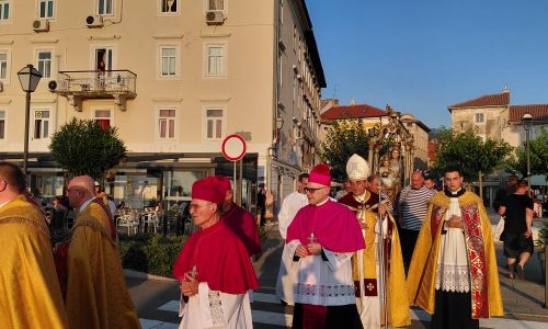 Gospićko-senjska biskupija - Slavlje Gospe Ribarske u Senju
