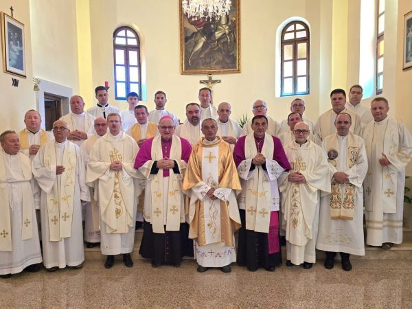 U Lađevcu proslavljena 50. obljetnica misništva preč. Mile Šajfara U Lađevcu proslavljena 50. obljetnica misništva preč. Mile Šajfara