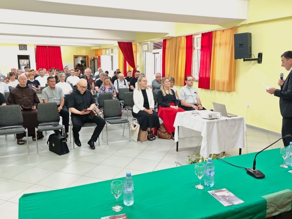Edukacijski susret svećenika i vjeroučitelja Gospićko-senjske biskupije
